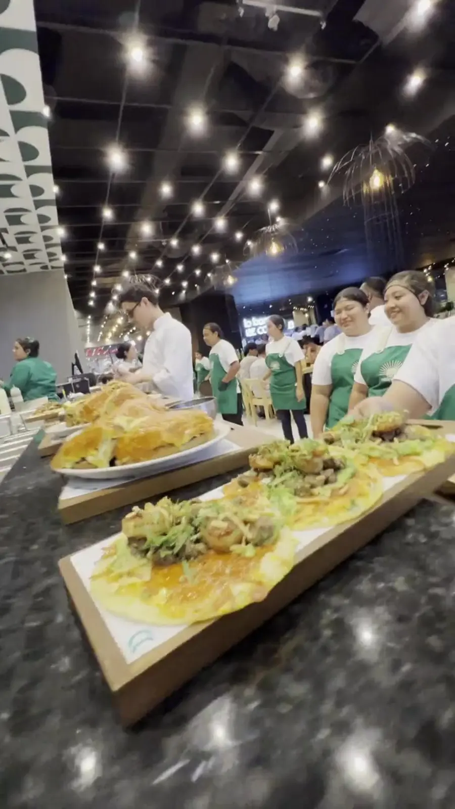 Video de apertura de Tacos Hermanos Plaza Mundo, Usulután